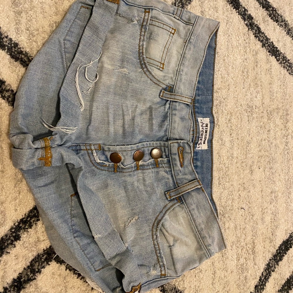 One teaspoon Jean shorts// perfect condition just too big